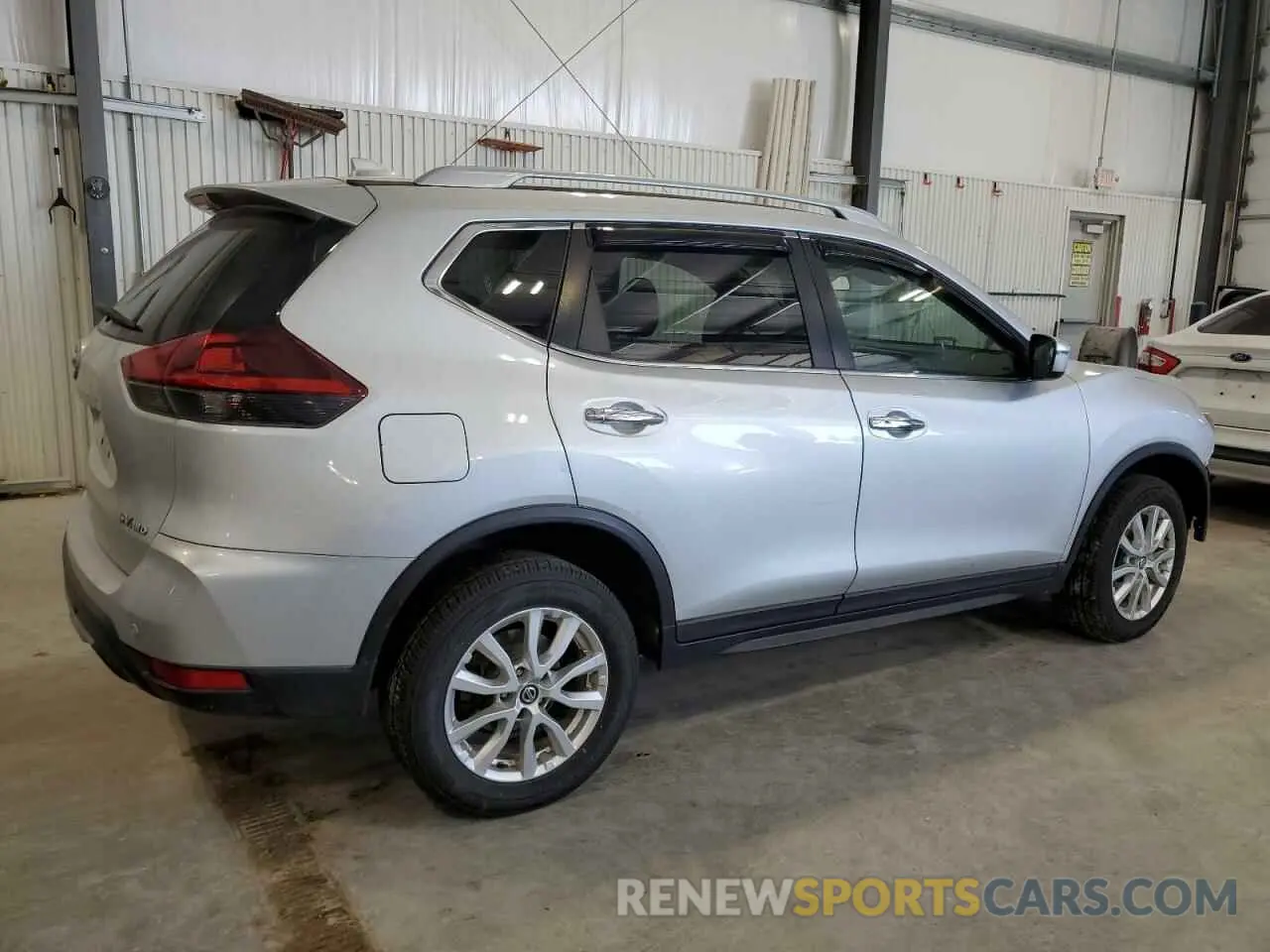 3 Photograph of a damaged car 5N1AT2MV8KC704733 NISSAN ROGUE 2019