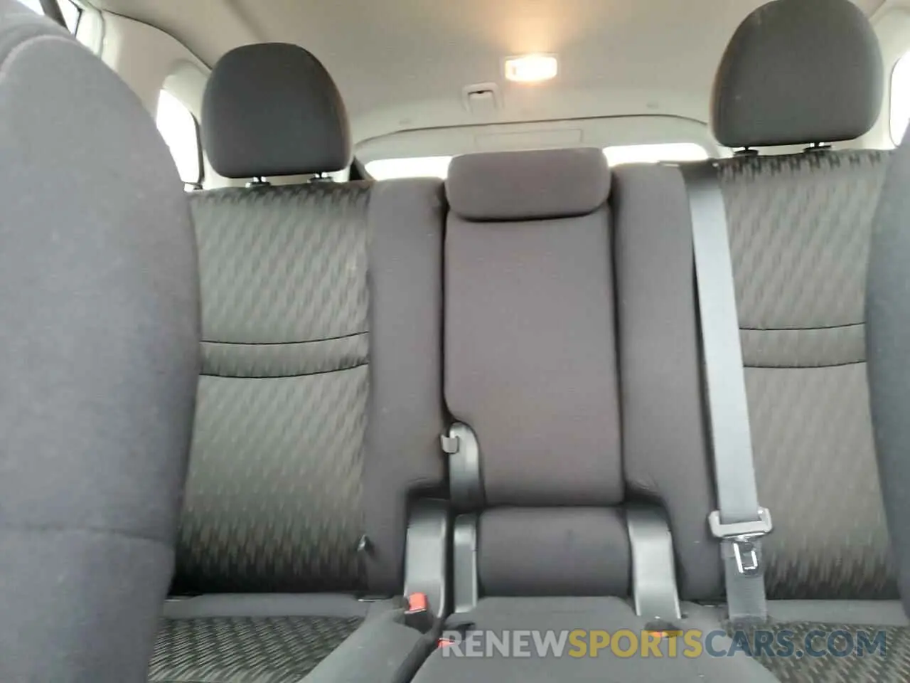 10 Photograph of a damaged car 5N1AT2MV8KC740213 NISSAN ROGUE 2019