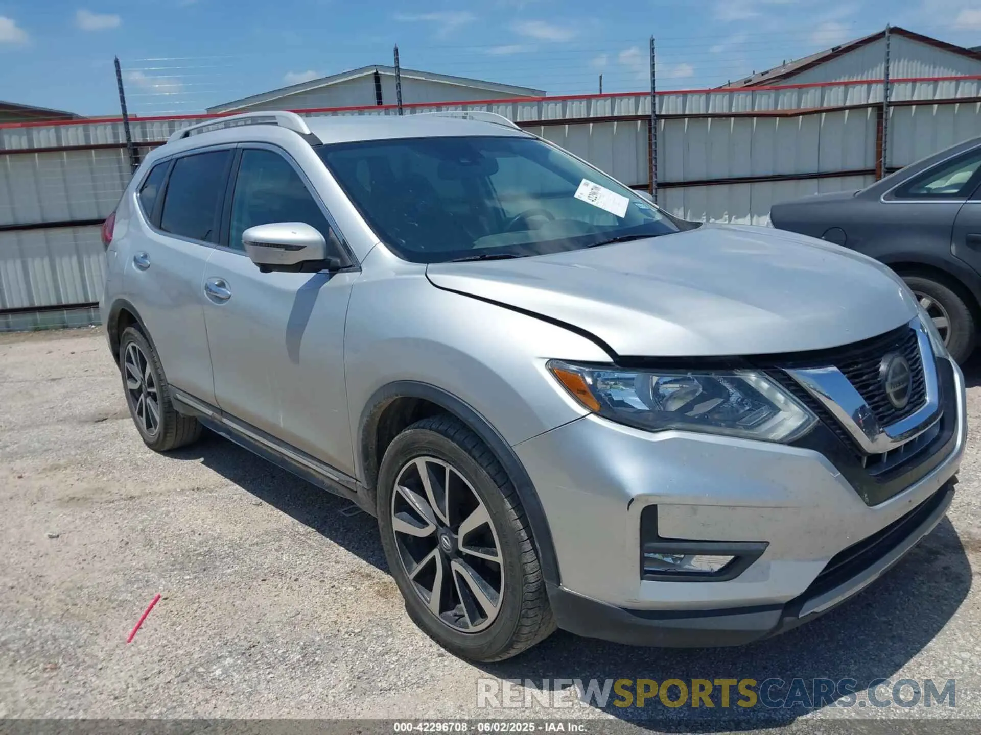1 Photograph of a damaged car 5N1AT2MV8KC744665 NISSAN ROGUE 2019
