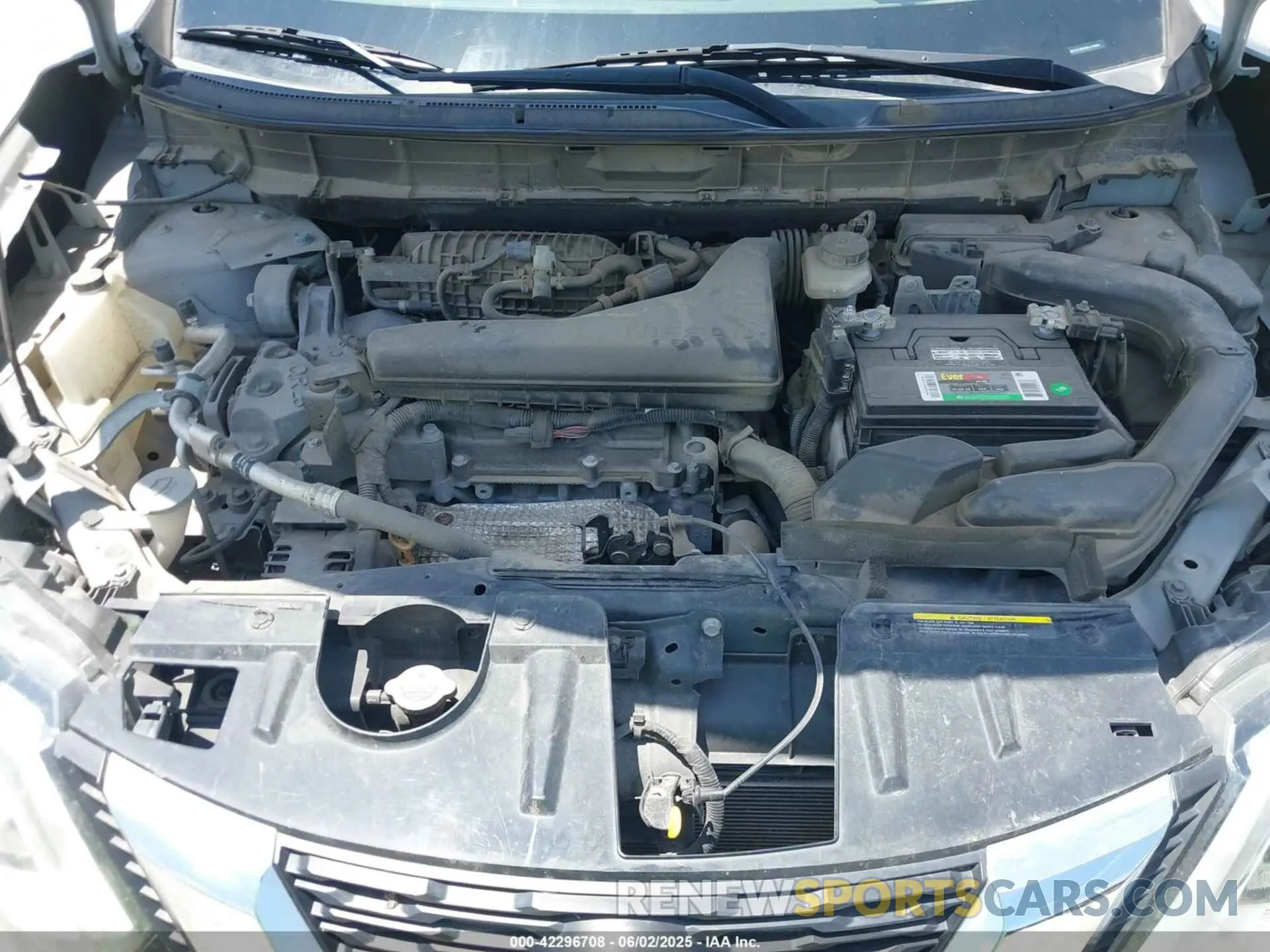 10 Photograph of a damaged car 5N1AT2MV8KC744665 NISSAN ROGUE 2019