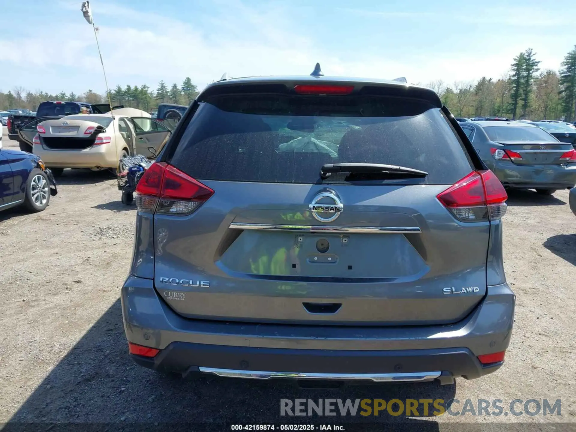 16 Photograph of a damaged car 5N1AT2MV8KC748666 NISSAN ROGUE 2019