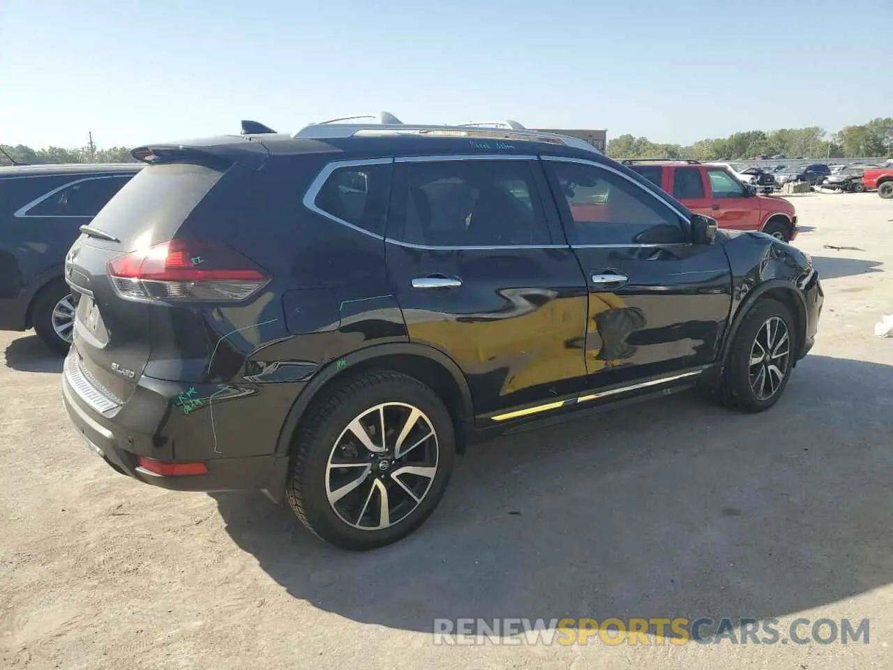 3 Photograph of a damaged car 5N1AT2MV8KC781666 NISSAN ROGUE 2019