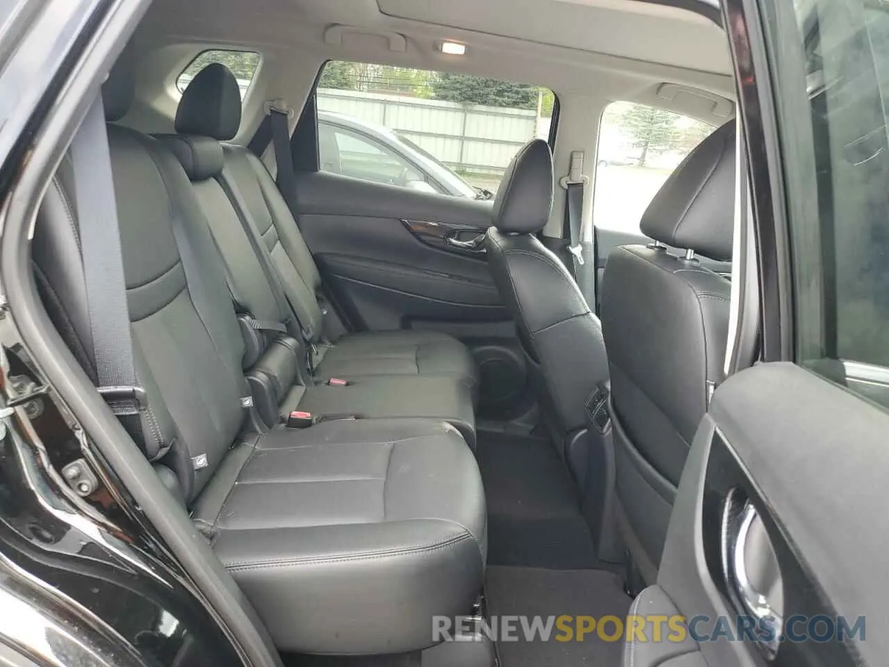 11 Photograph of a damaged car 5N1AT2MV8KC819168 NISSAN ROGUE 2019