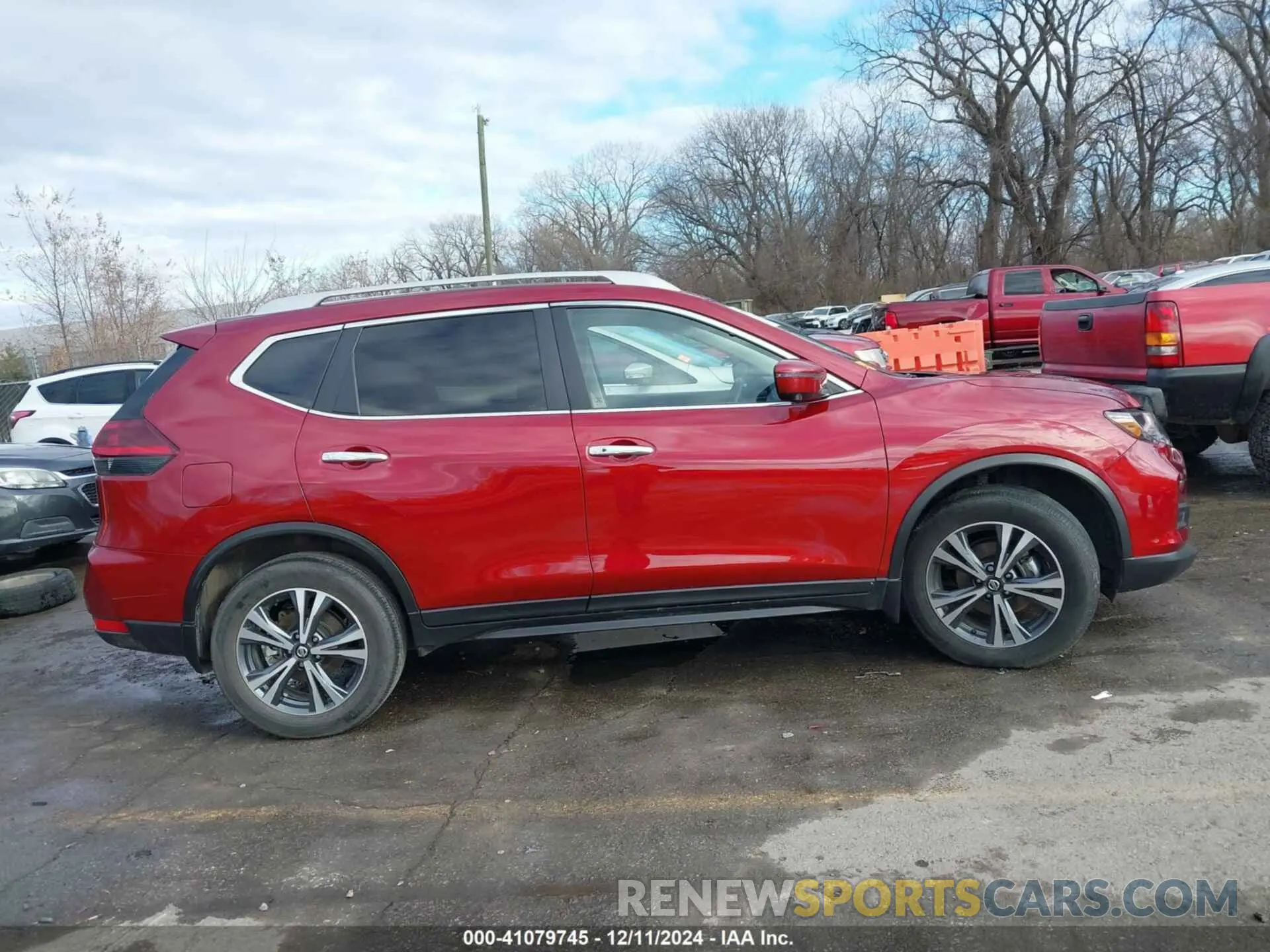 13 Photograph of a damaged car 5N1AT2MV9KC759403 NISSAN ROGUE 2019