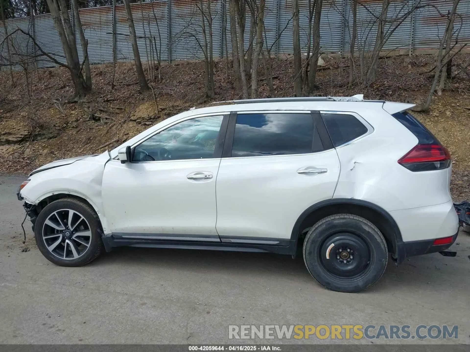 15 Photograph of a damaged car 5N1AT2MV9KC787248 NISSAN ROGUE 2019