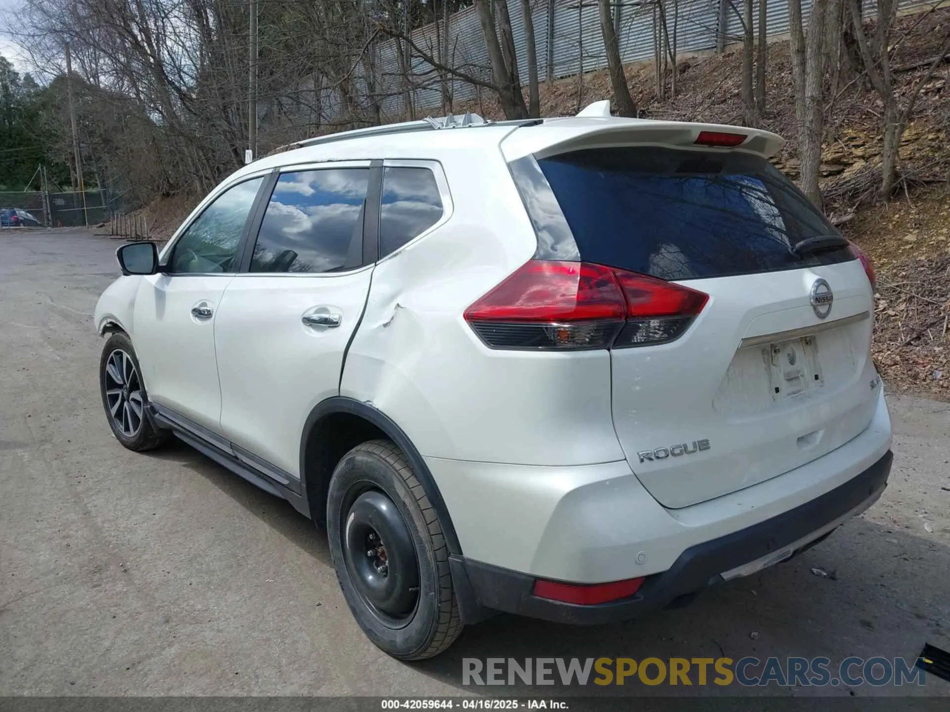 3 Photograph of a damaged car 5N1AT2MV9KC787248 NISSAN ROGUE 2019
