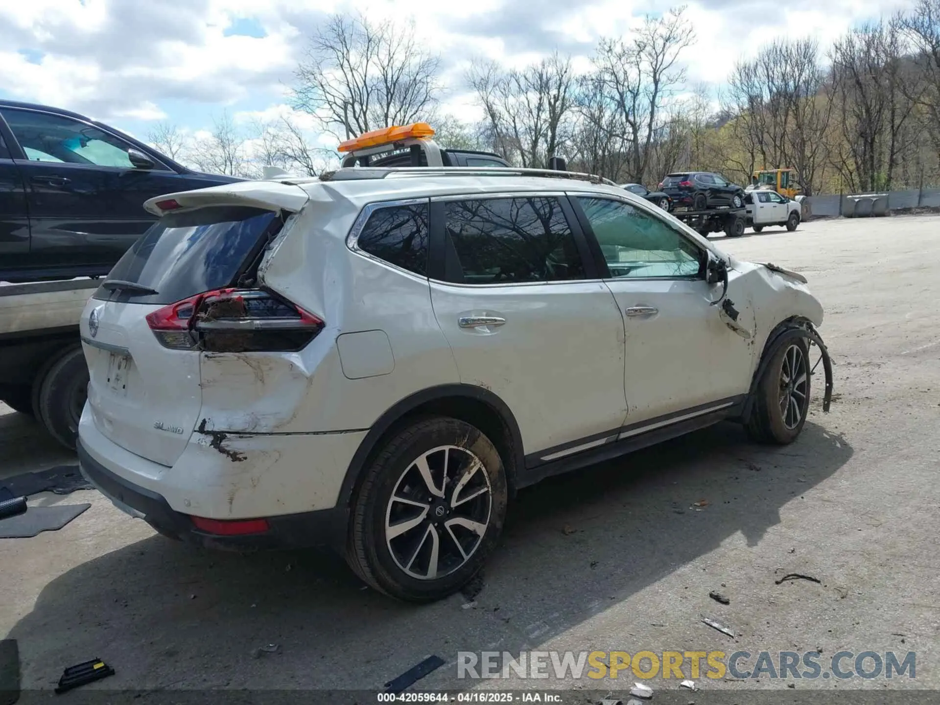 4 Photograph of a damaged car 5N1AT2MV9KC787248 NISSAN ROGUE 2019