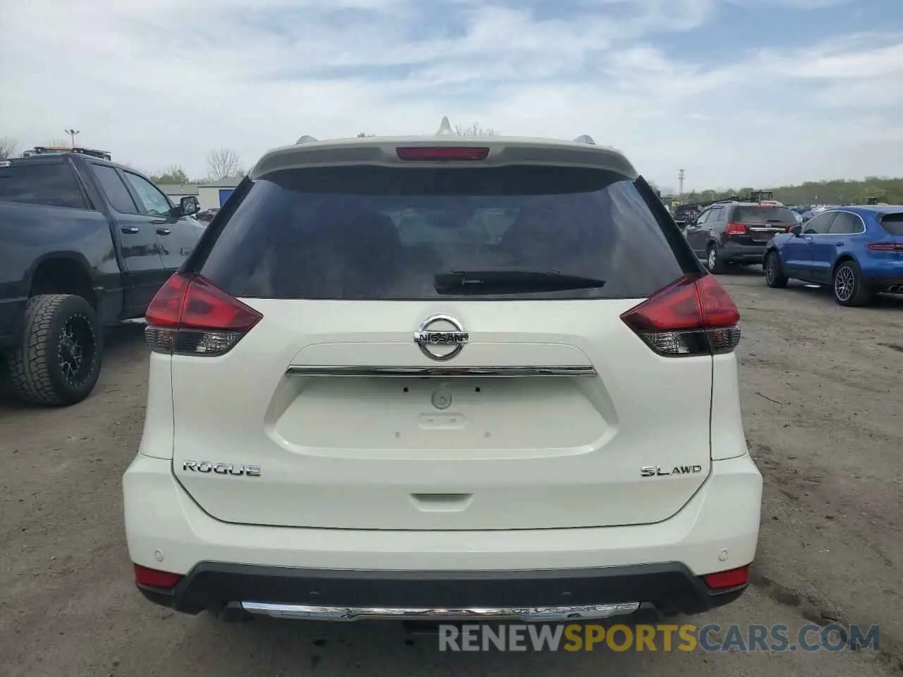 6 Photograph of a damaged car 5N1AT2MV9KC799254 NISSAN ROGUE 2019