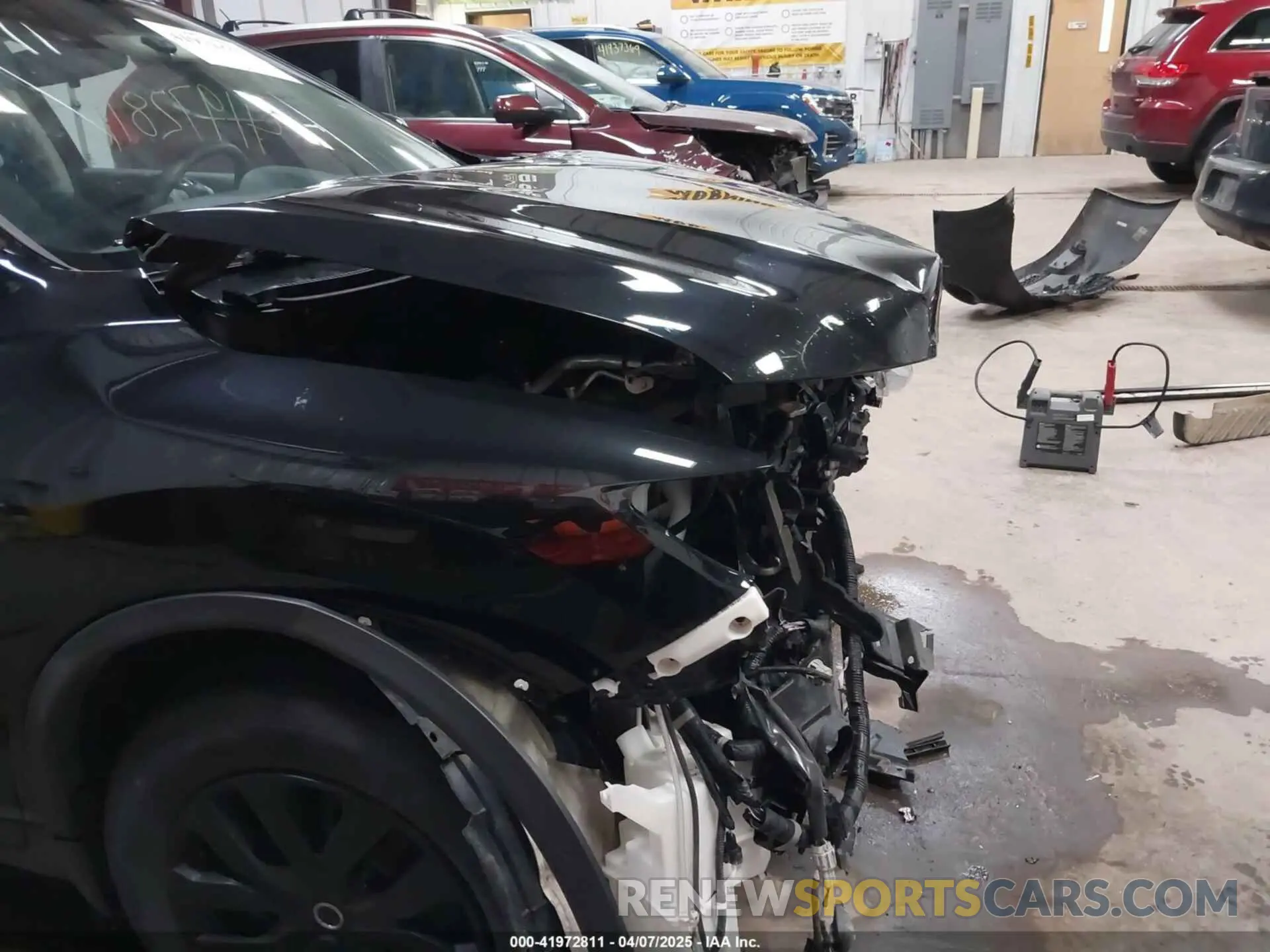 19 Photograph of a damaged car 5N1AT2MV9KC830583 NISSAN ROGUE 2019