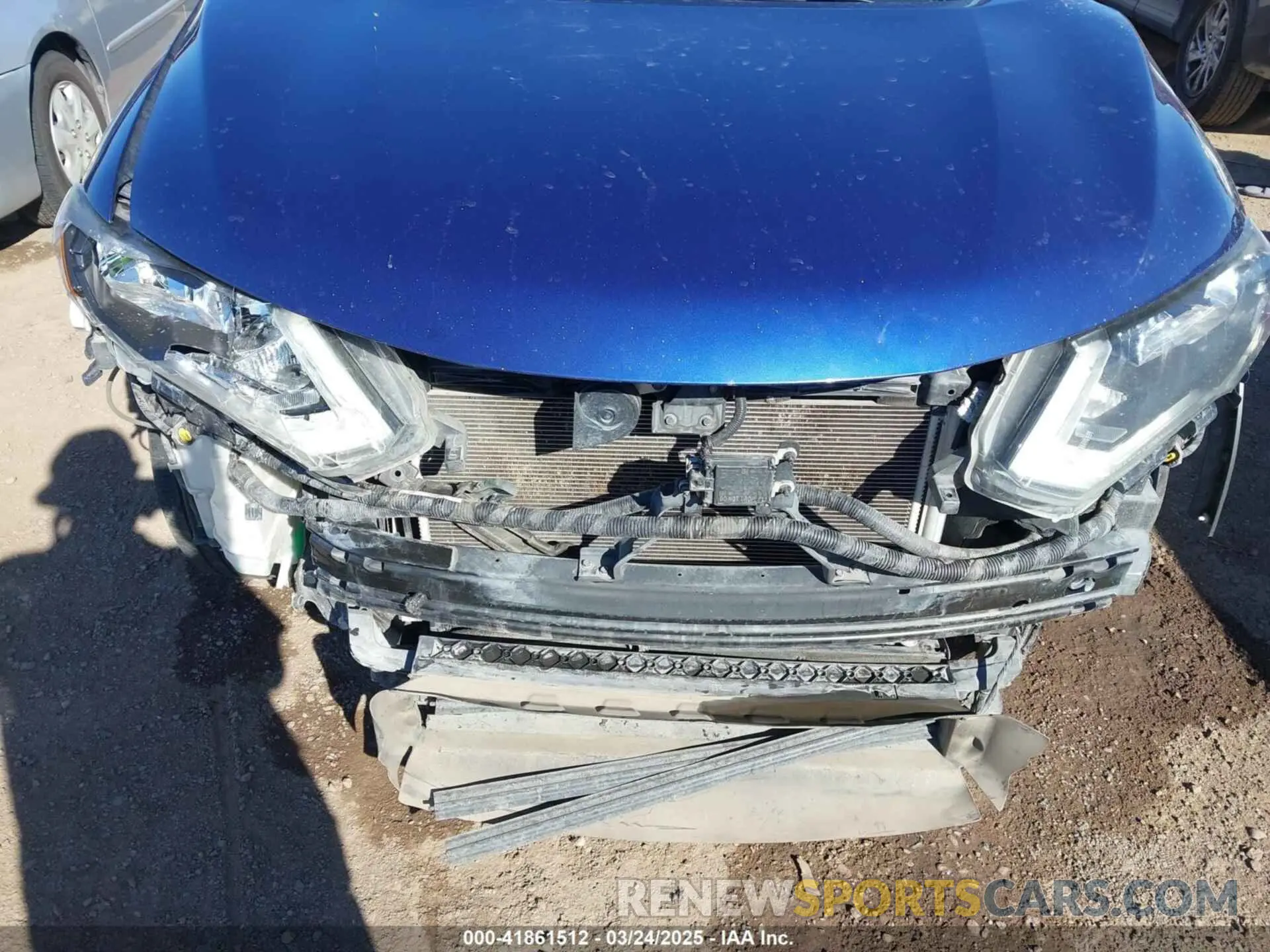6 Photograph of a damaged car 5N1AT2MV9KC841437 NISSAN ROGUE 2019