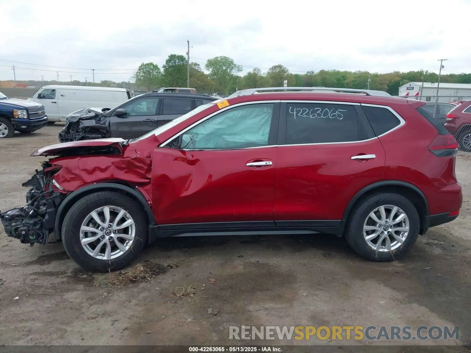 14 Photograph of a damaged car 5N1AT2MVXKC721517 NISSAN ROGUE 2019