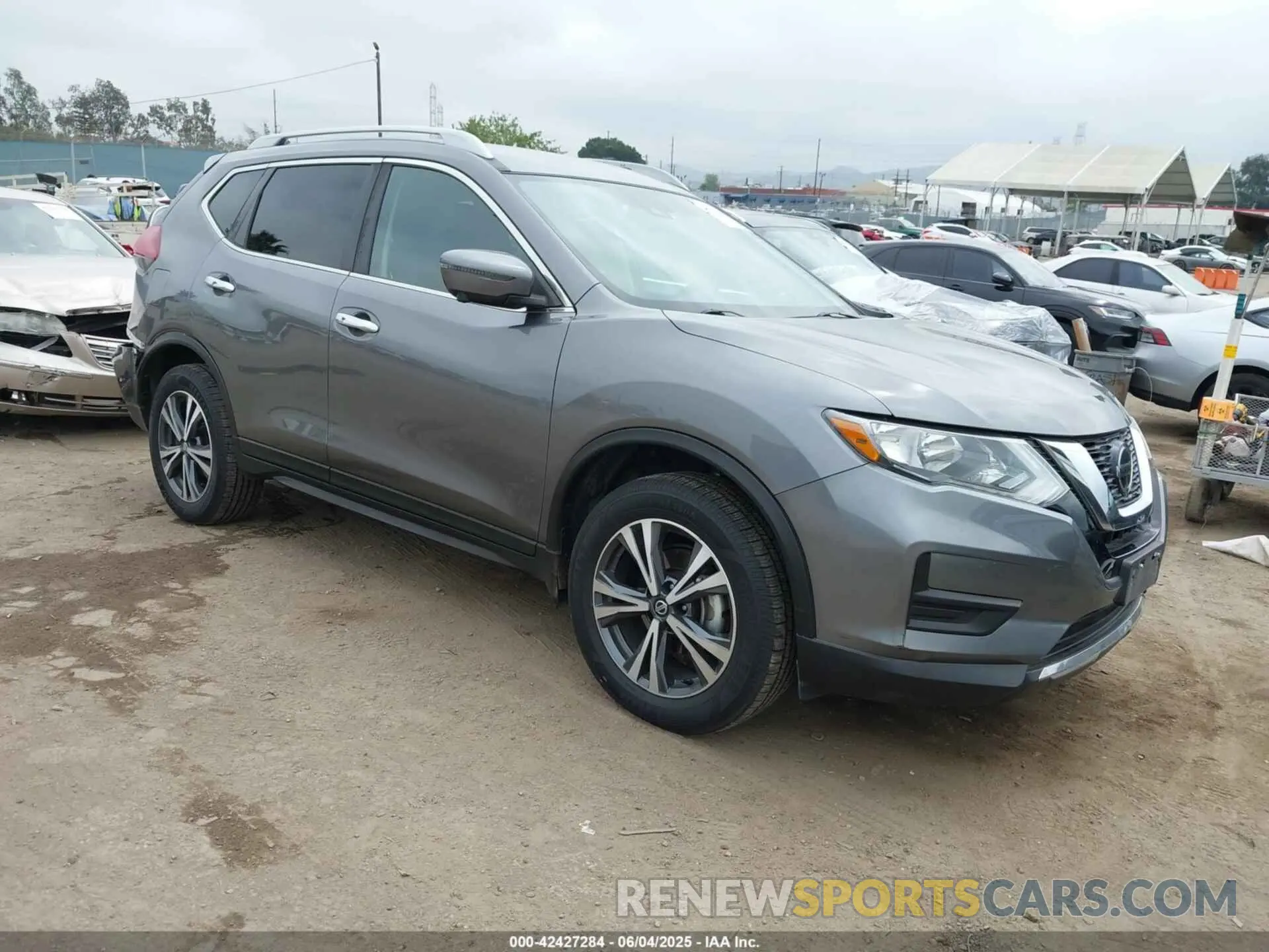 1 Photograph of a damaged car 5N1AT2MVXKC815056 NISSAN ROGUE 2019
