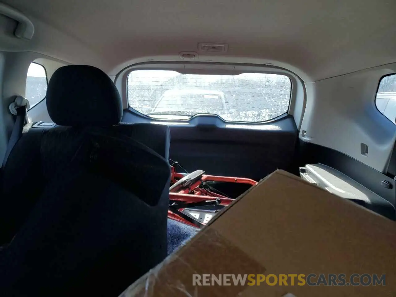 10 Photograph of a damaged car 5N1AT2MVXKC819690 NISSAN ROGUE 2019