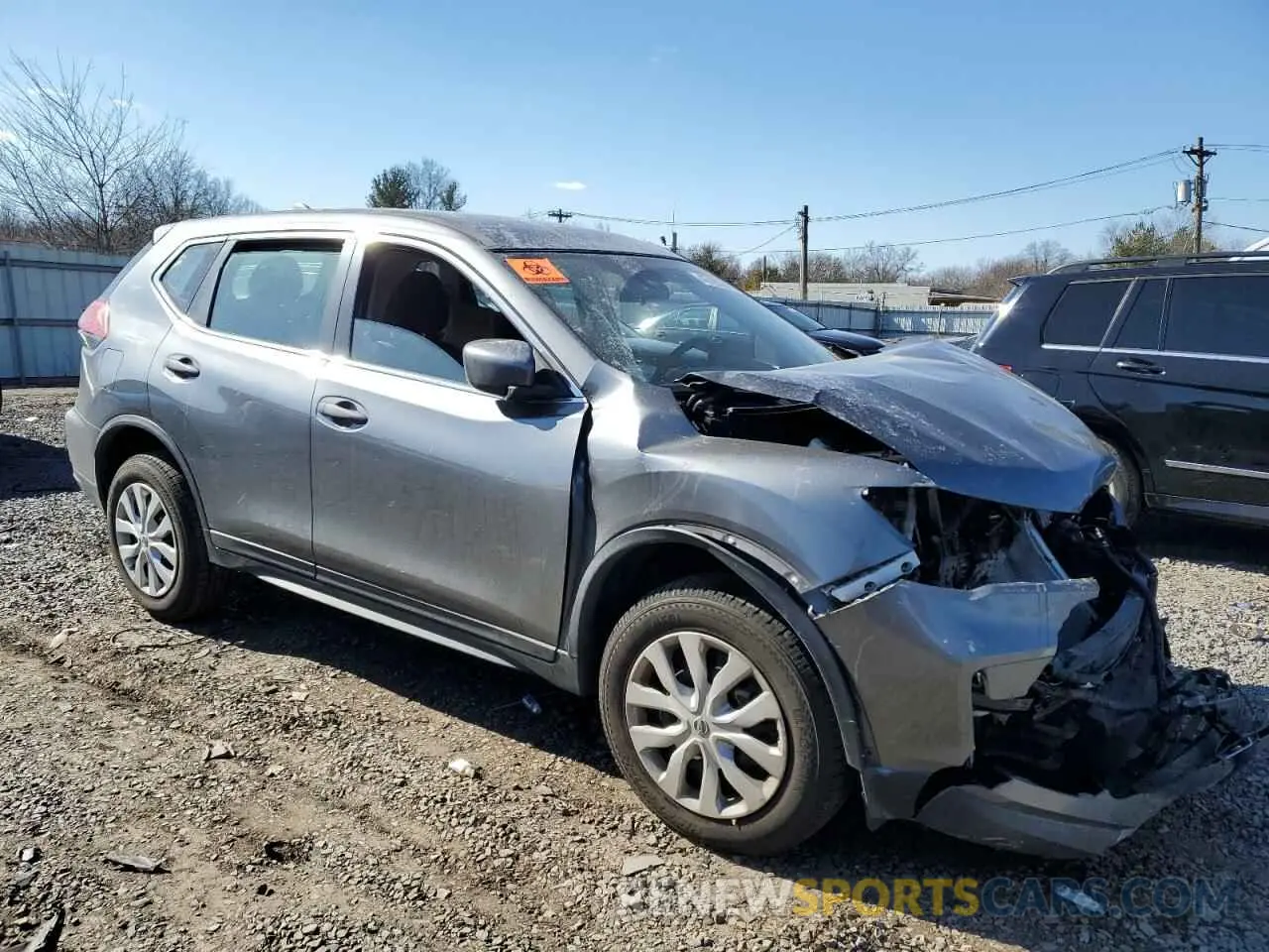 4 Photograph of a damaged car 5N1AT2MVXKC819690 NISSAN ROGUE 2019