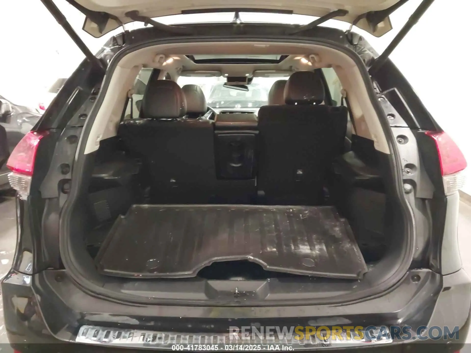 17 Photograph of a damaged car 5N1AT2MVXKC831340 NISSAN ROGUE 2019
