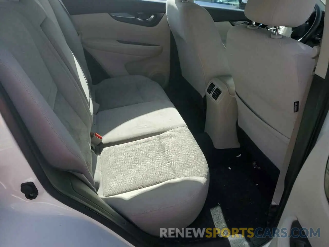 11 Photograph of a damaged car JN1BJ1CP0KW220486 NISSAN ROGUE 2019