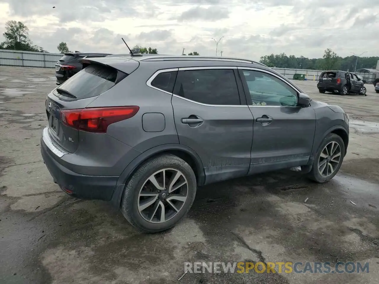 3 Photograph of a damaged car JN1BJ1CP0KW226420 NISSAN ROGUE 2019