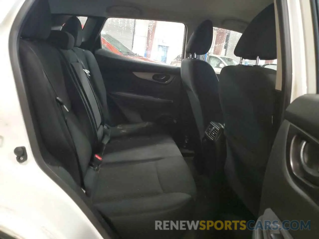 11 Photograph of a damaged car JN1BJ1CP0KW235294 NISSAN ROGUE 2019