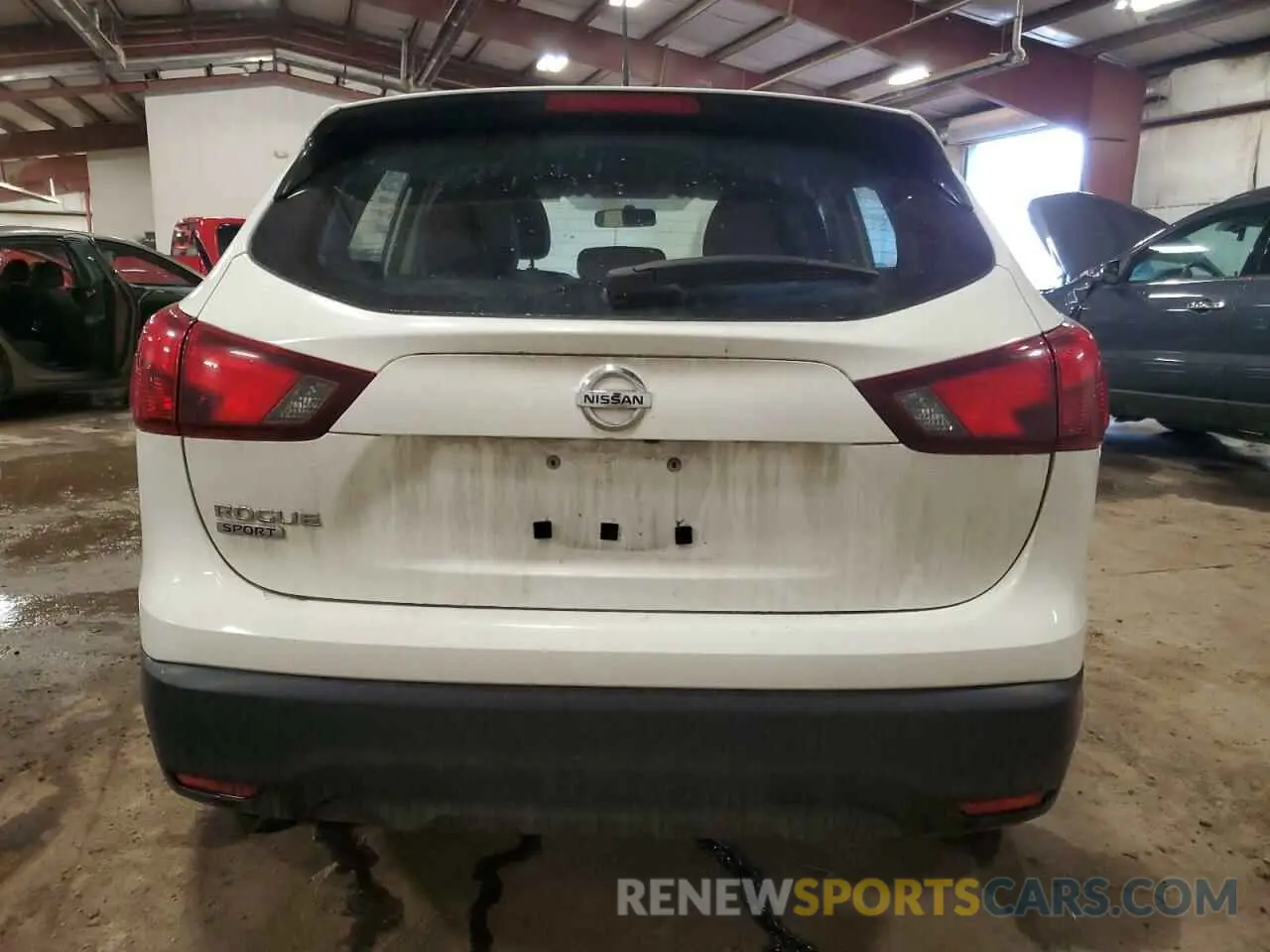 6 Photograph of a damaged car JN1BJ1CP0KW235294 NISSAN ROGUE 2019