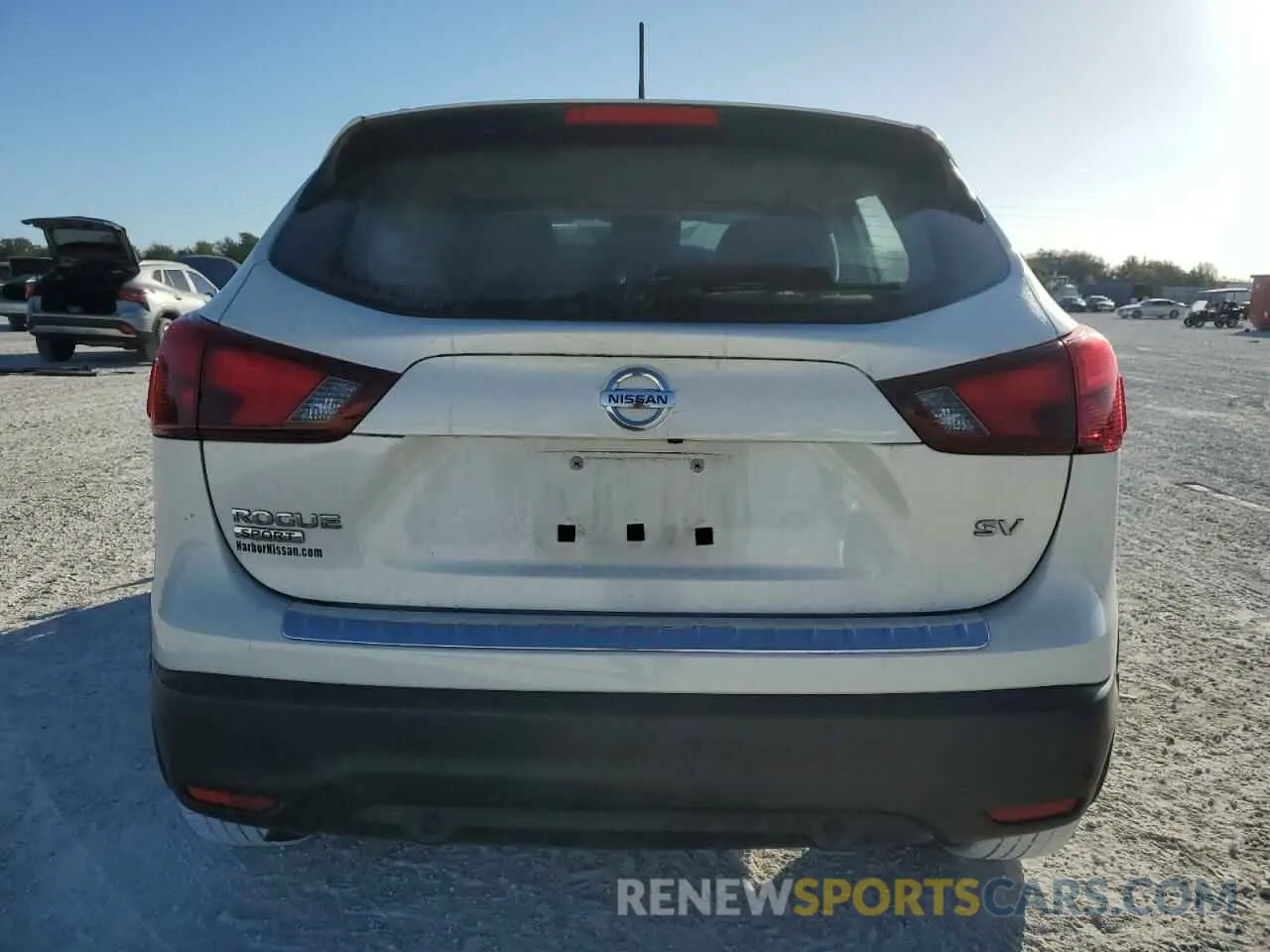6 Photograph of a damaged car JN1BJ1CP0KW238132 NISSAN ROGUE 2019