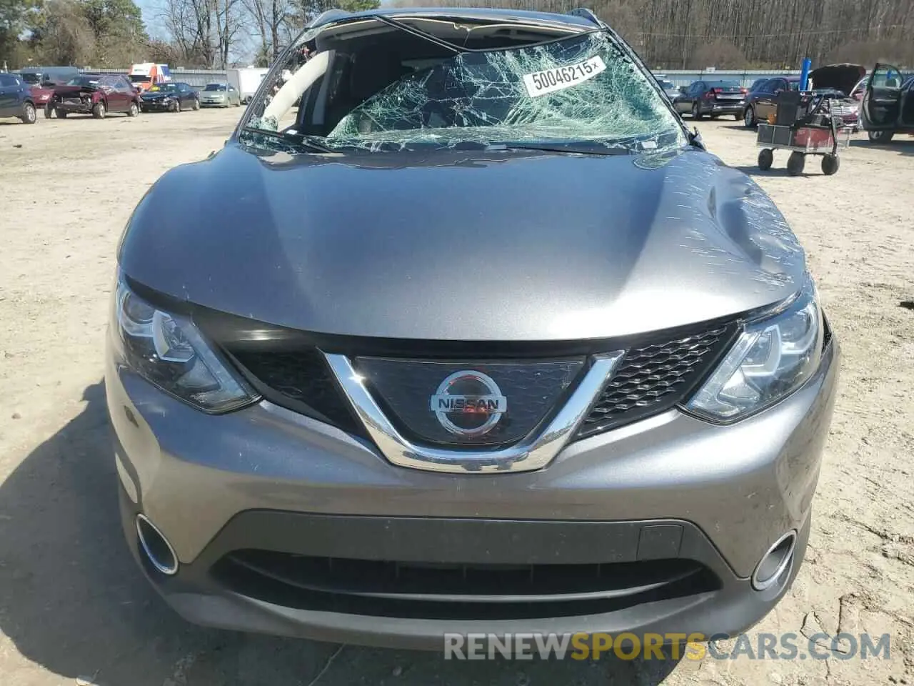 5 Photograph of a damaged car JN1BJ1CP0KW243797 NISSAN ROGUE 2019
