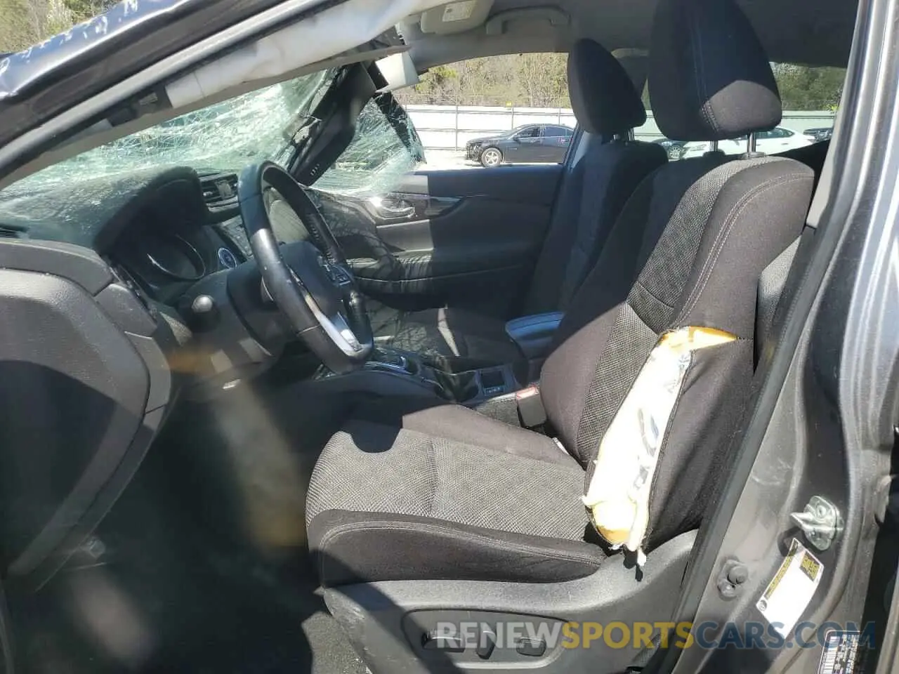 7 Photograph of a damaged car JN1BJ1CP0KW243797 NISSAN ROGUE 2019