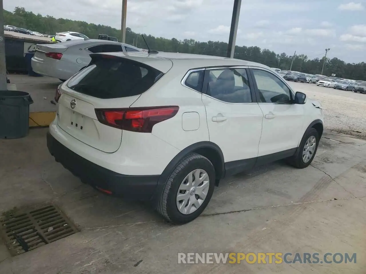 3 Photograph of a damaged car JN1BJ1CP0KW243833 NISSAN ROGUE 2019