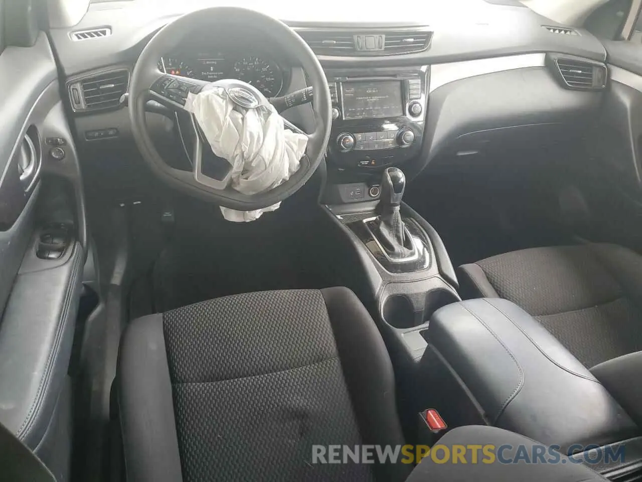 8 Photograph of a damaged car JN1BJ1CP0KW243833 NISSAN ROGUE 2019