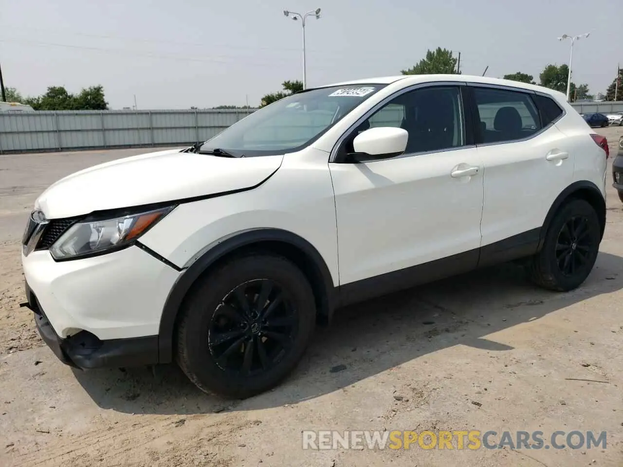 1 Photograph of a damaged car JN1BJ1CP0KW244240 NISSAN ROGUE 2019