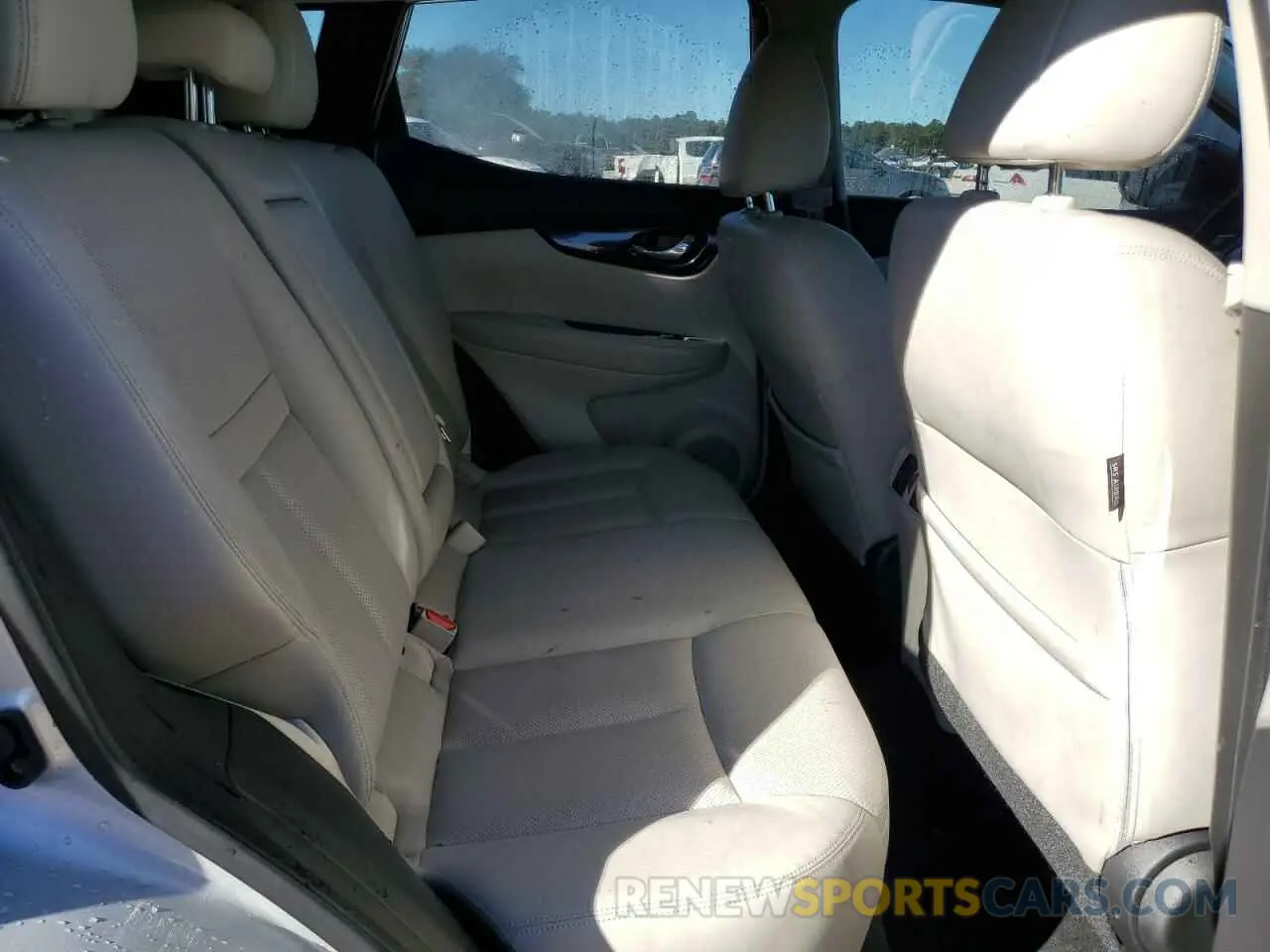 11 Photograph of a damaged car JN1BJ1CP0KW523803 NISSAN ROGUE 2019