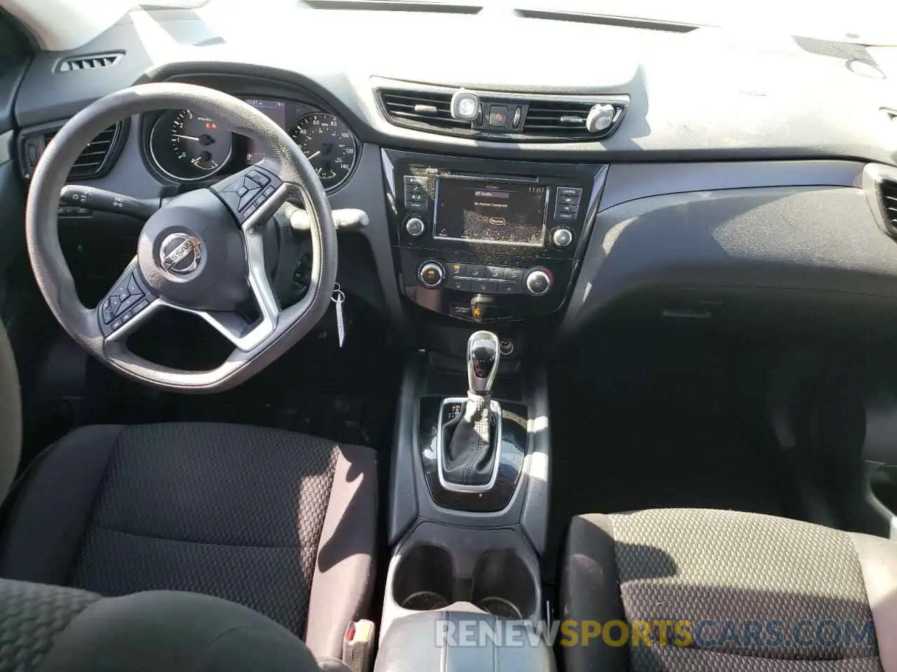 8 Photograph of a damaged car JN1BJ1CP0KW530072 NISSAN ROGUE 2019