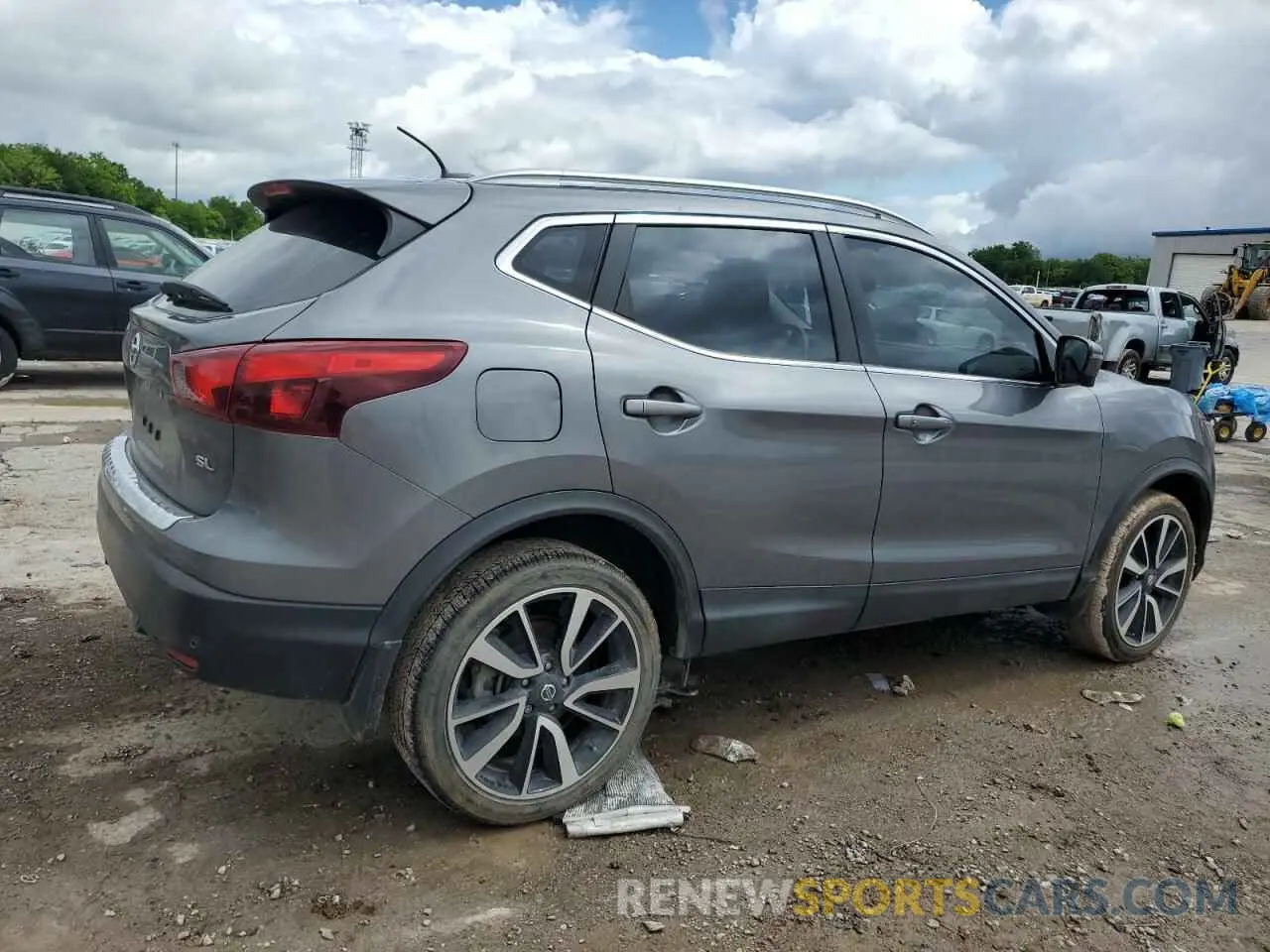 3 Photograph of a damaged car JN1BJ1CP1KW226331 NISSAN ROGUE 2019