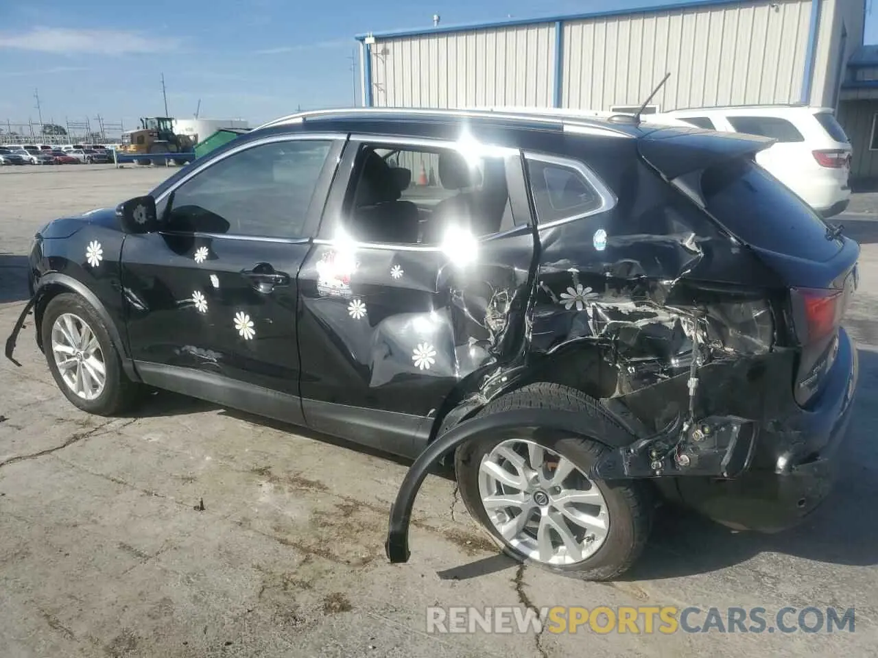 2 Photograph of a damaged car JN1BJ1CP1KW233442 NISSAN ROGUE 2019