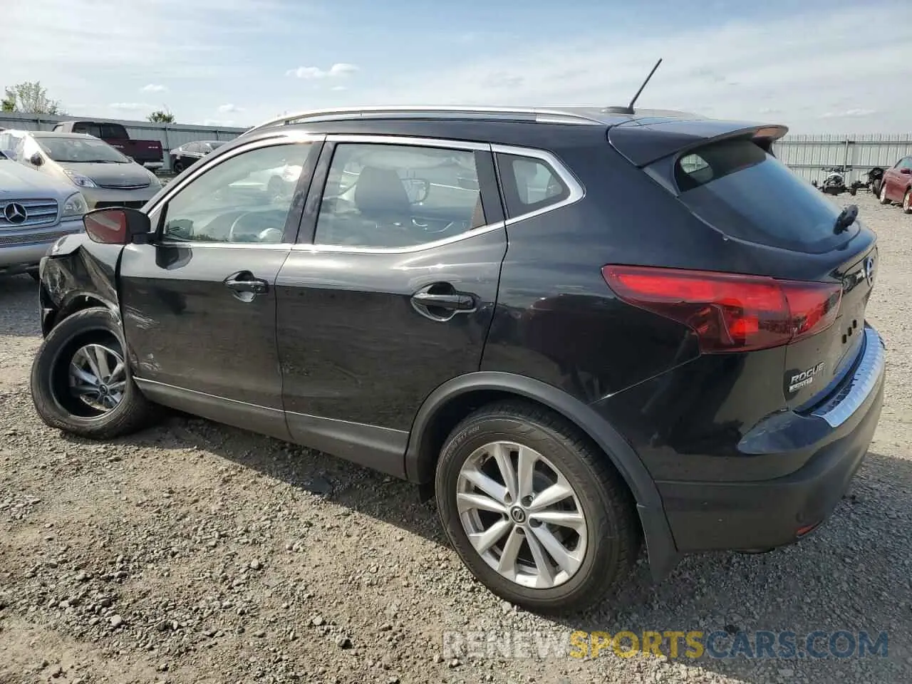 2 Photograph of a damaged car JN1BJ1CP1KW522479 NISSAN ROGUE 2019