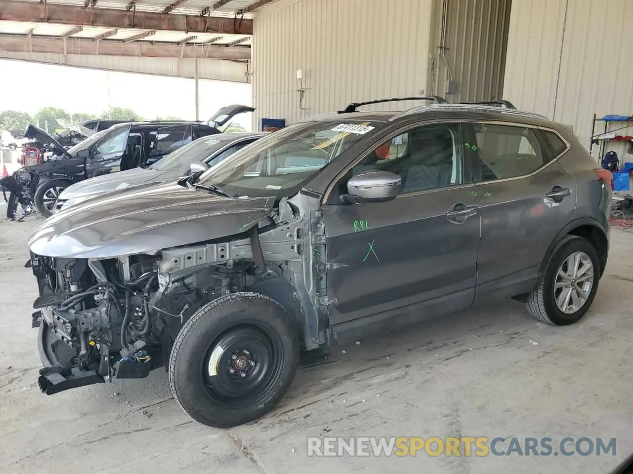 1 Photograph of a damaged car JN1BJ1CP2KW220375 NISSAN ROGUE 2019