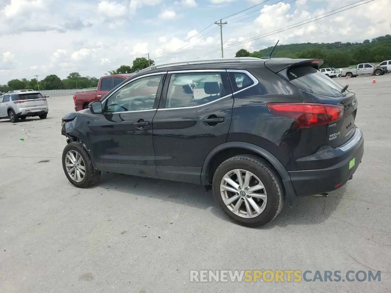 2 Photograph of a damaged car JN1BJ1CP2KW523740 NISSAN ROGUE 2019