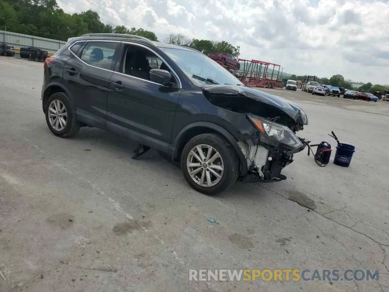 4 Photograph of a damaged car JN1BJ1CP2KW523740 NISSAN ROGUE 2019