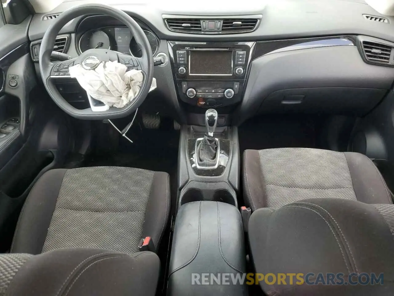 8 Photograph of a damaged car JN1BJ1CP2KW523740 NISSAN ROGUE 2019