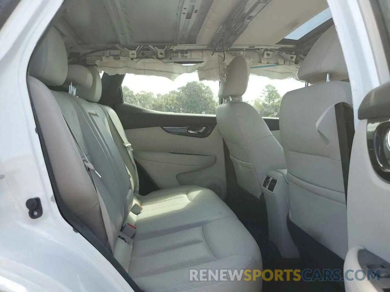11 Photograph of a damaged car JN1BJ1CP2KW524273 NISSAN ROGUE 2019