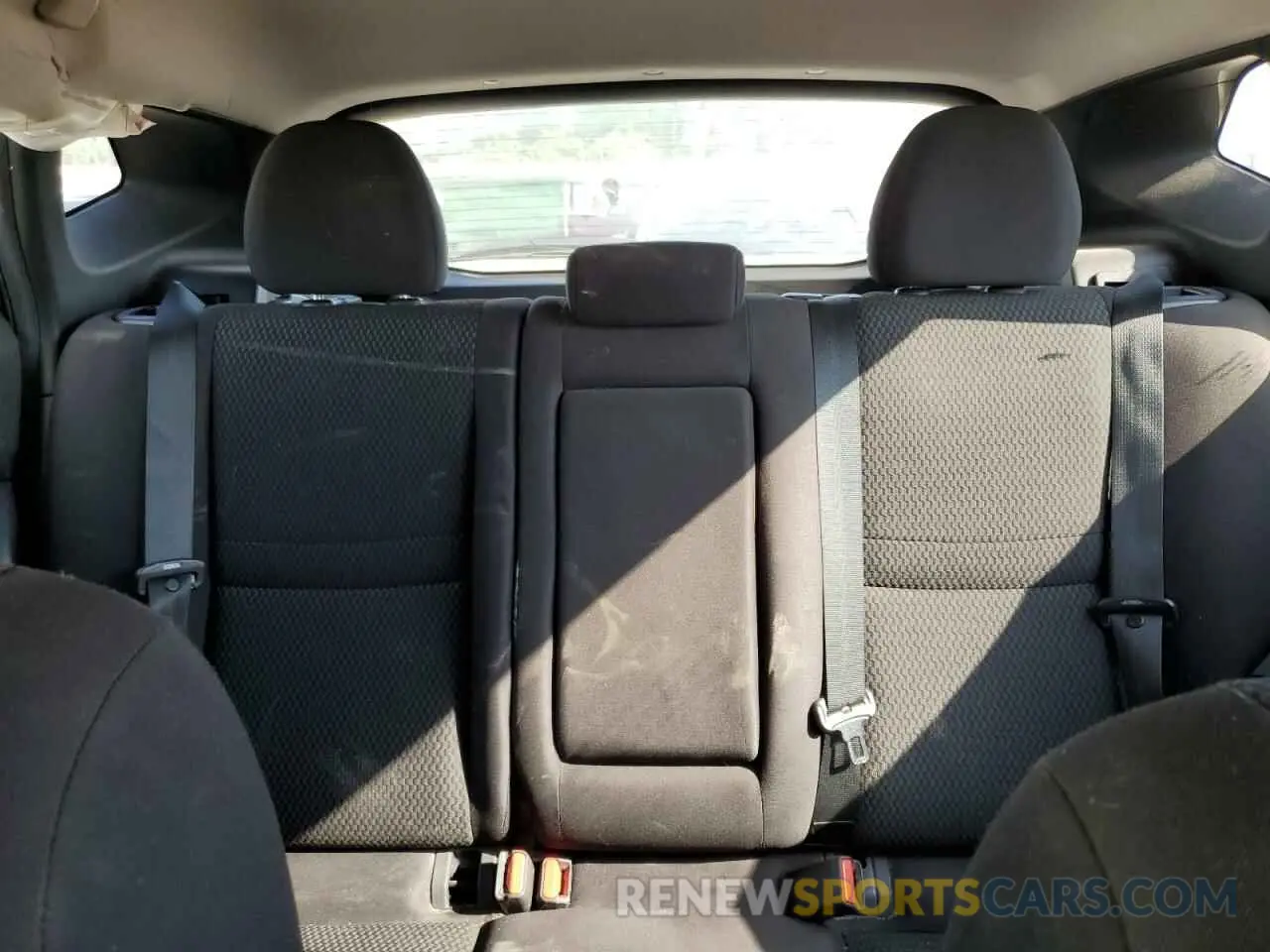 10 Photograph of a damaged car JN1BJ1CP2KW527447 NISSAN ROGUE 2019