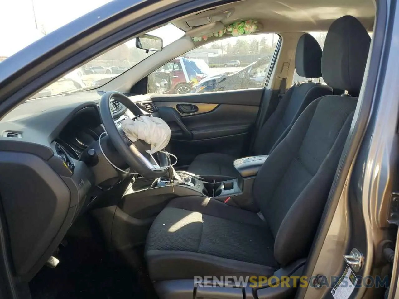 7 Photograph of a damaged car JN1BJ1CP3KW229358 NISSAN ROGUE 2019