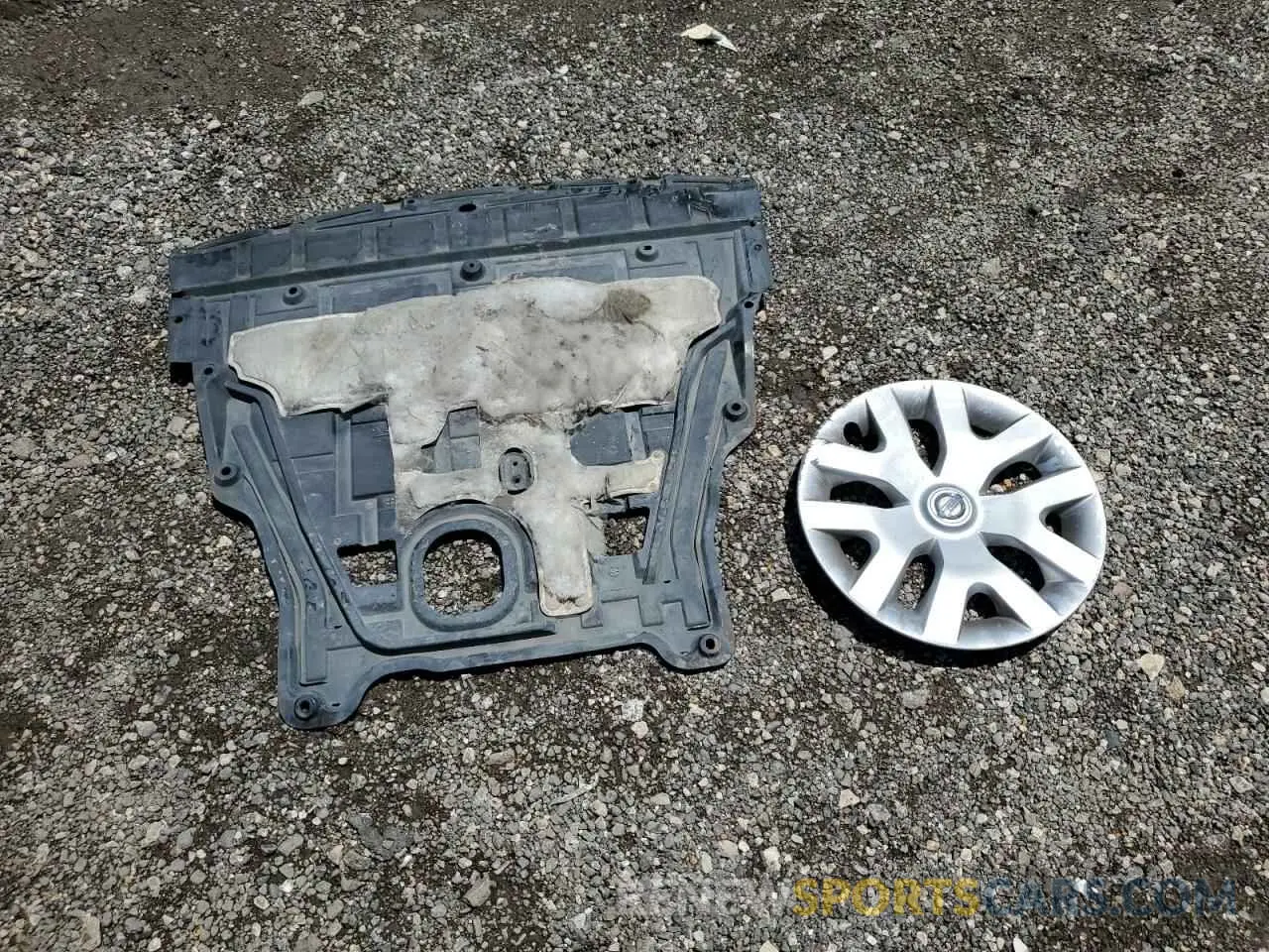 12 Photograph of a damaged car JN1BJ1CP3KW238688 NISSAN ROGUE 2019