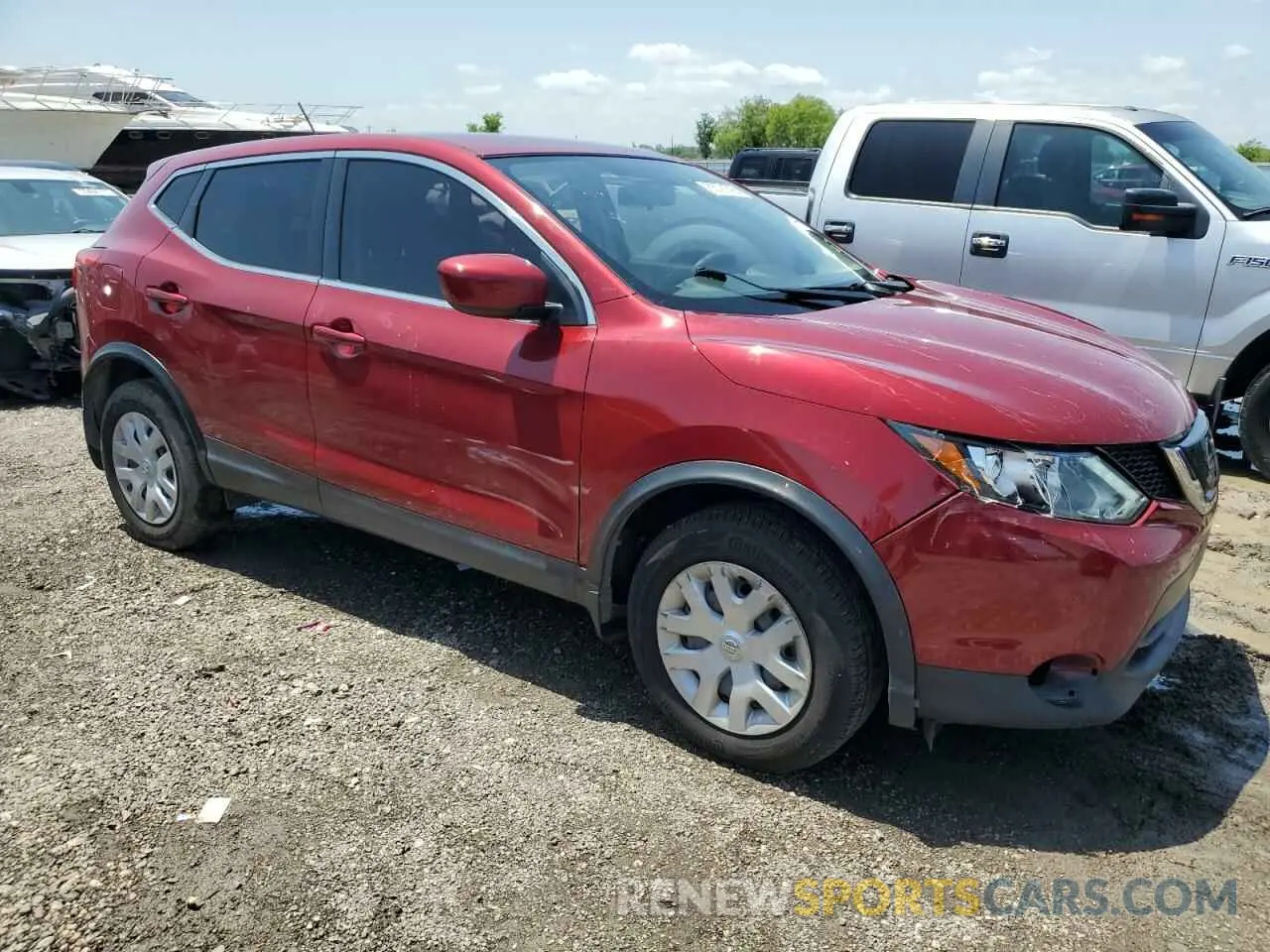 4 Photograph of a damaged car JN1BJ1CP3KW238688 NISSAN ROGUE 2019