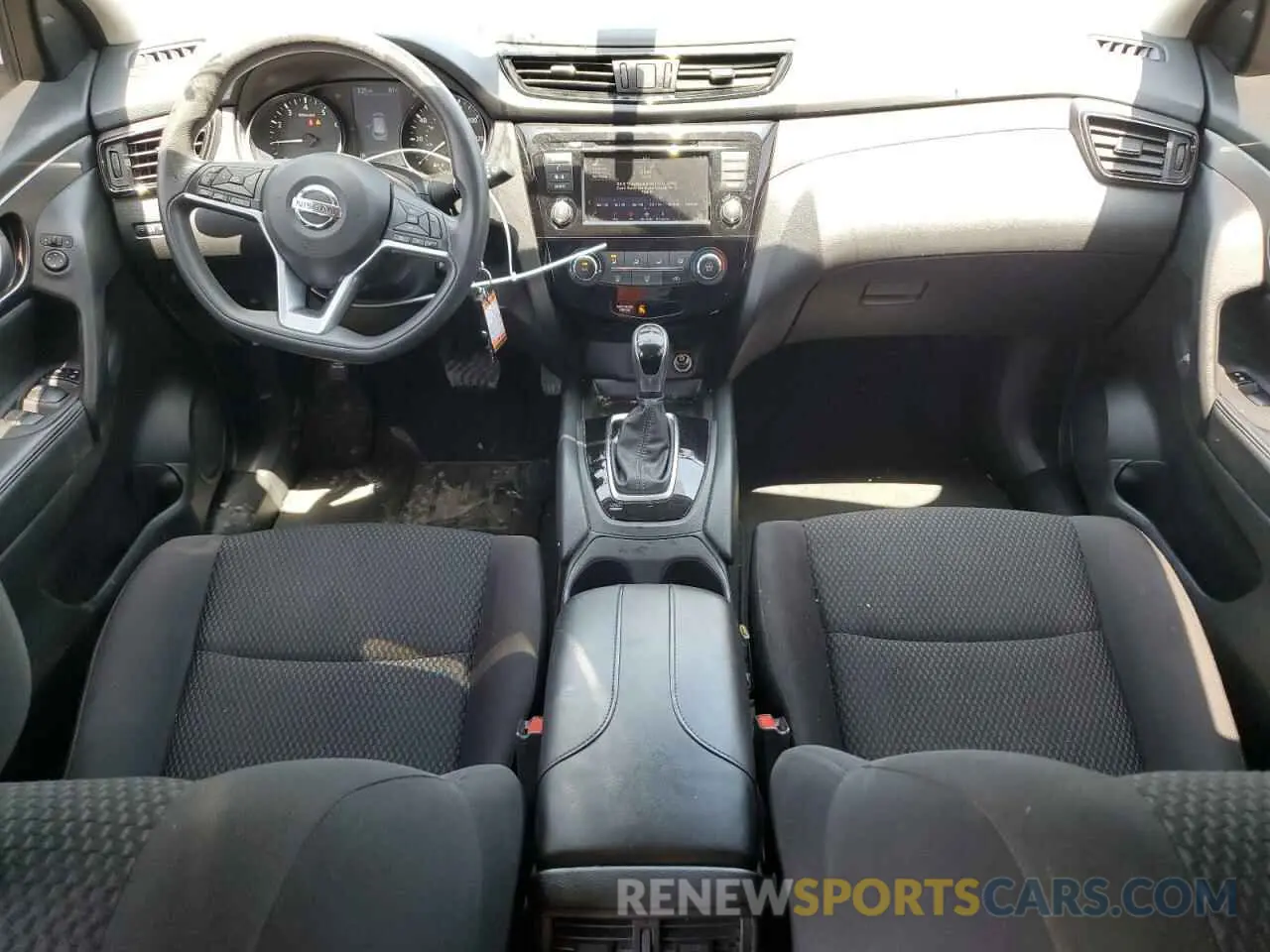 8 Photograph of a damaged car JN1BJ1CP3KW238688 NISSAN ROGUE 2019