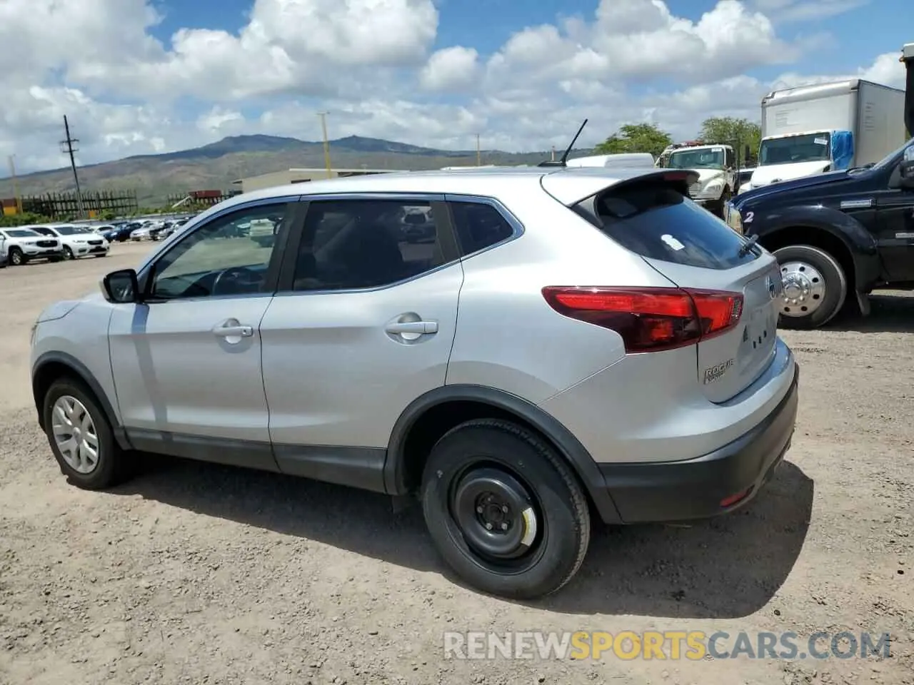 2 Photograph of a damaged car JN1BJ1CP4KW211483 NISSAN ROGUE 2019