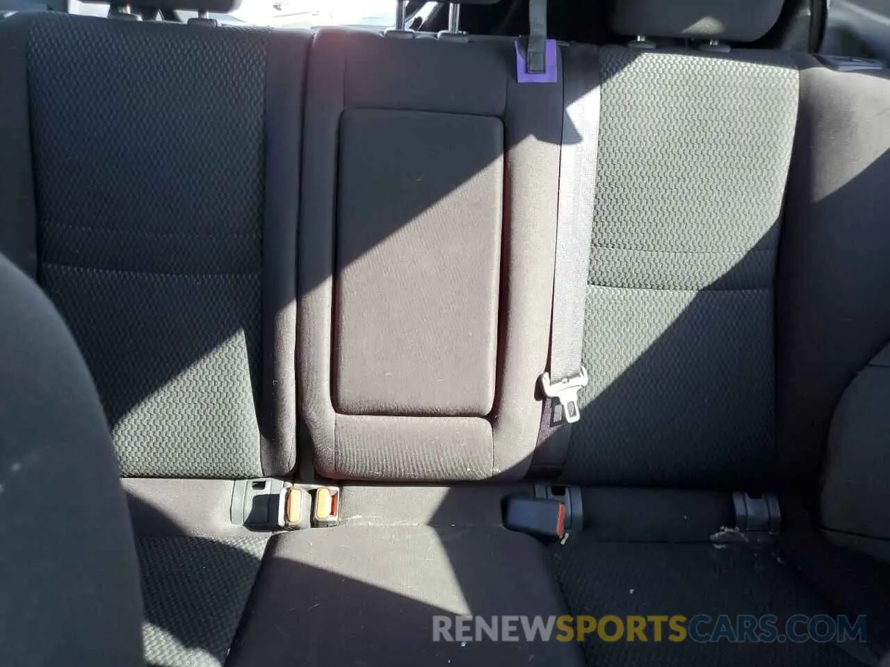 10 Photograph of a damaged car JN1BJ1CP4KW212195 NISSAN ROGUE 2019