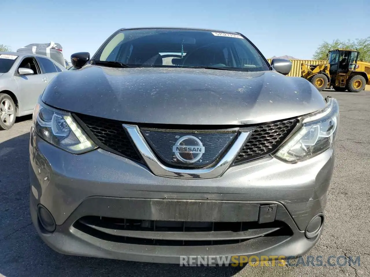 5 Photograph of a damaged car JN1BJ1CP4KW212195 NISSAN ROGUE 2019