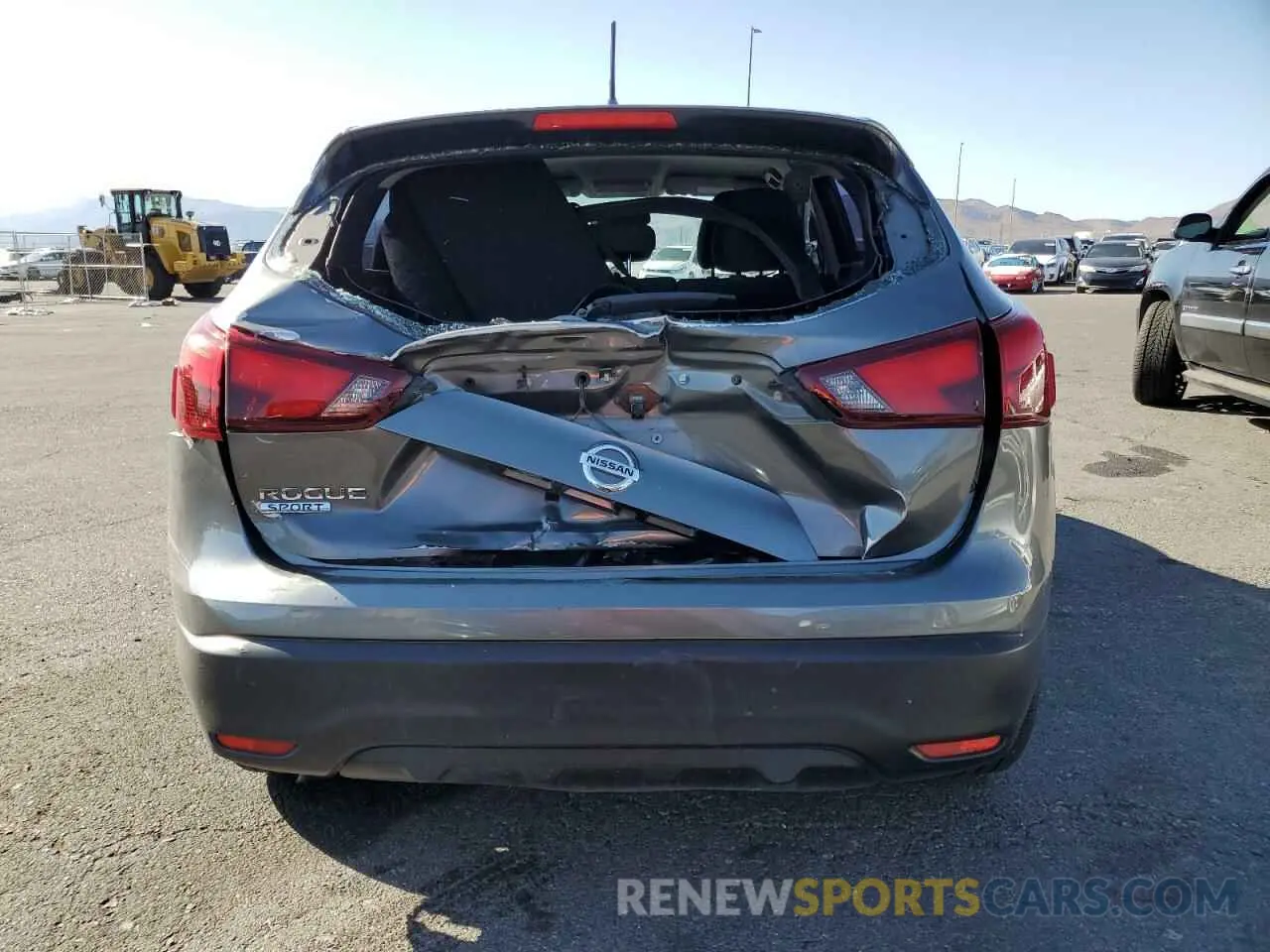 6 Photograph of a damaged car JN1BJ1CP4KW212195 NISSAN ROGUE 2019