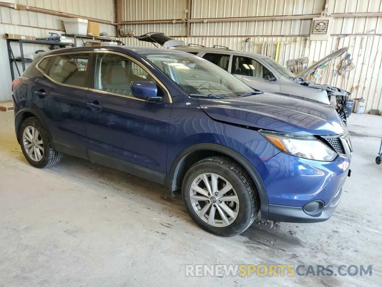 4 Photograph of a damaged car JN1BJ1CP4KW221138 NISSAN ROGUE 2019