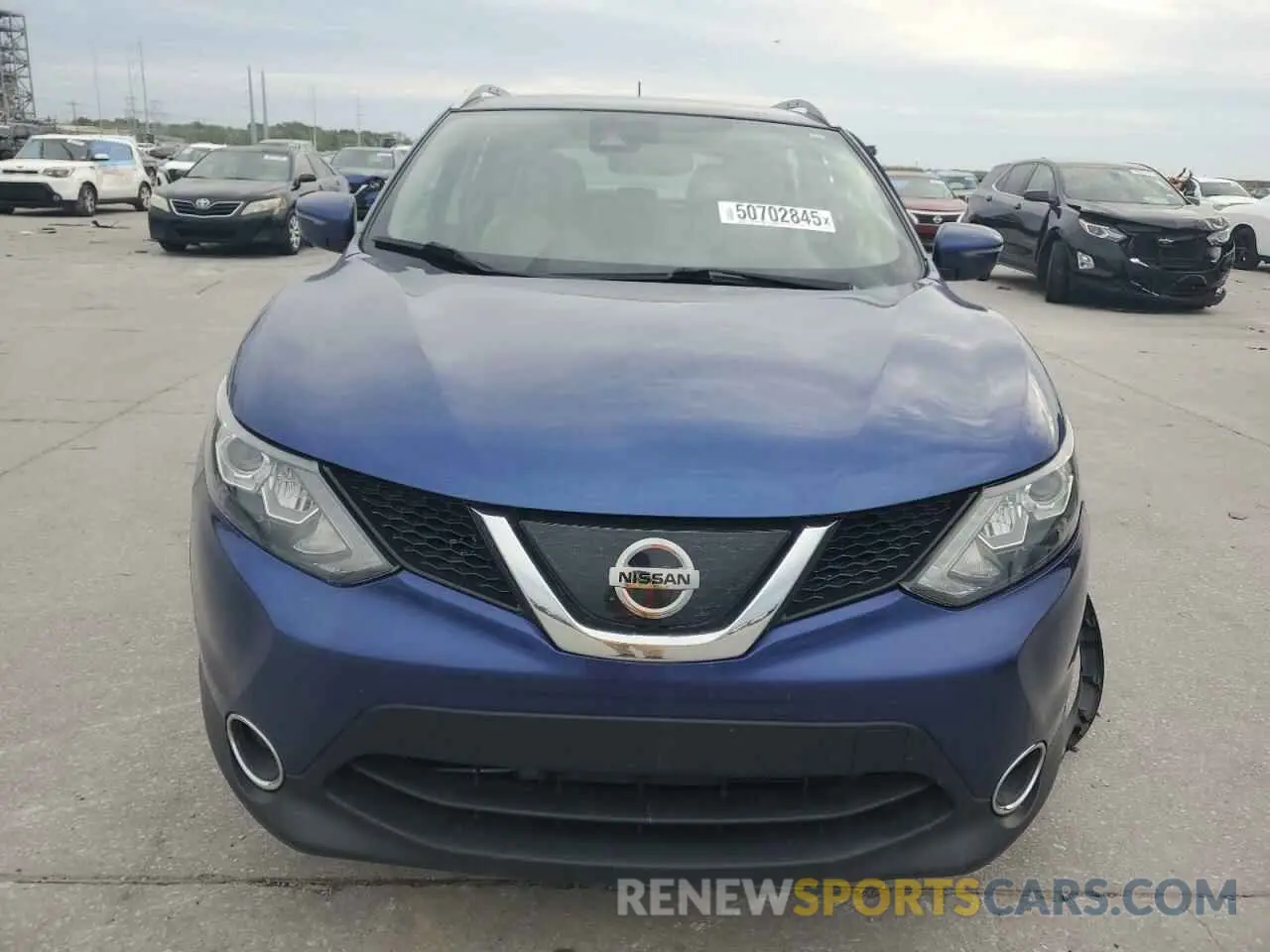 5 Photograph of a damaged car JN1BJ1CP4KW223505 NISSAN ROGUE 2019